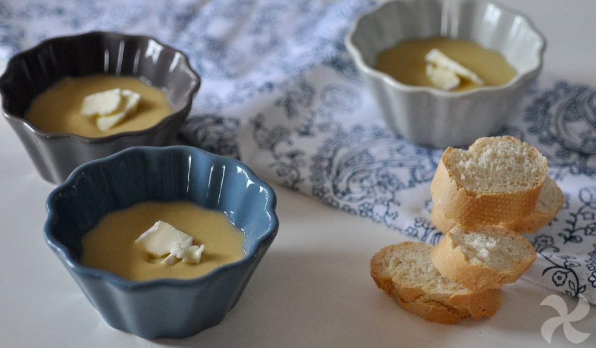 Crema de garbanzos con queso brie