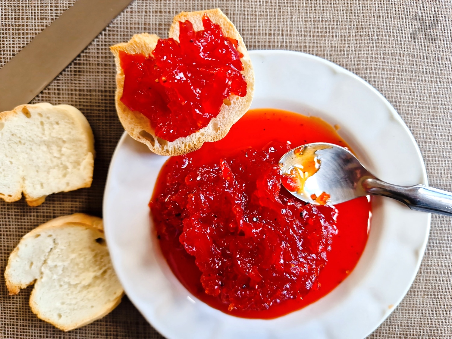 Confitura de pimiento rojo con pimienta rosa