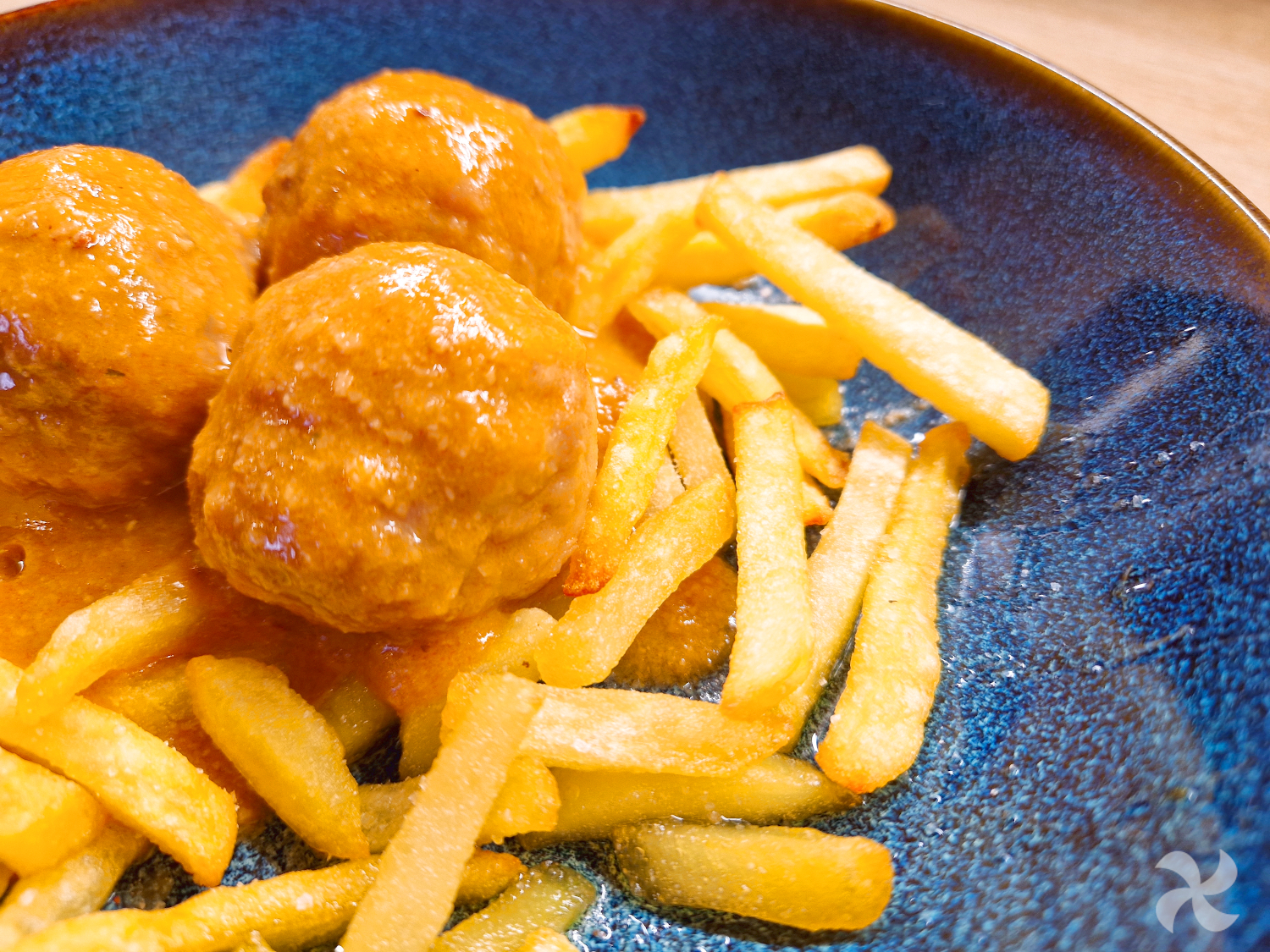 Albóndigas de pollo con salsa de almendras