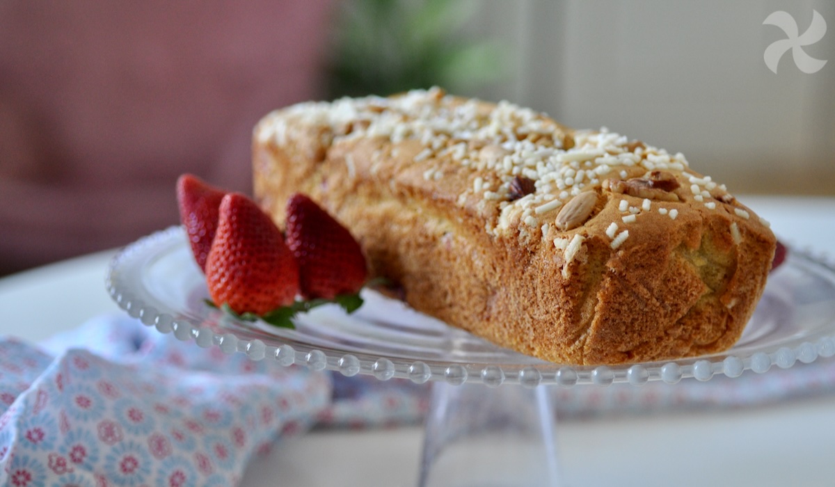 Bizcocho de fresas con sabor a magdalena