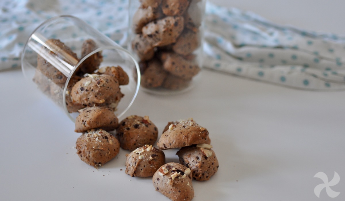 Galletas con almendras y chocolate