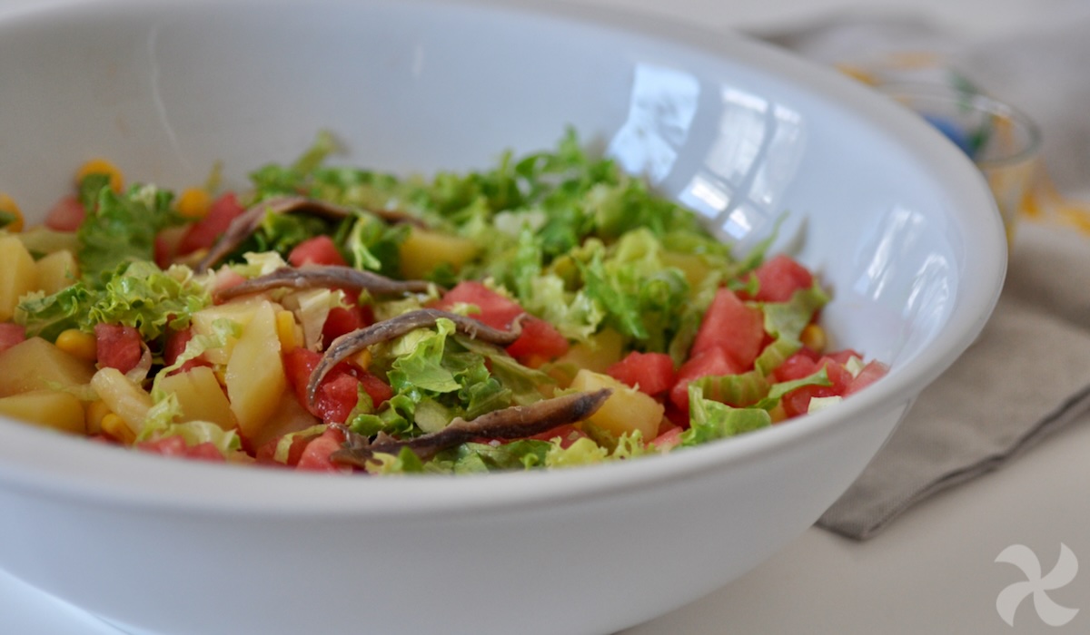 Ensalada de sandía y patata con vinagreta de naranja