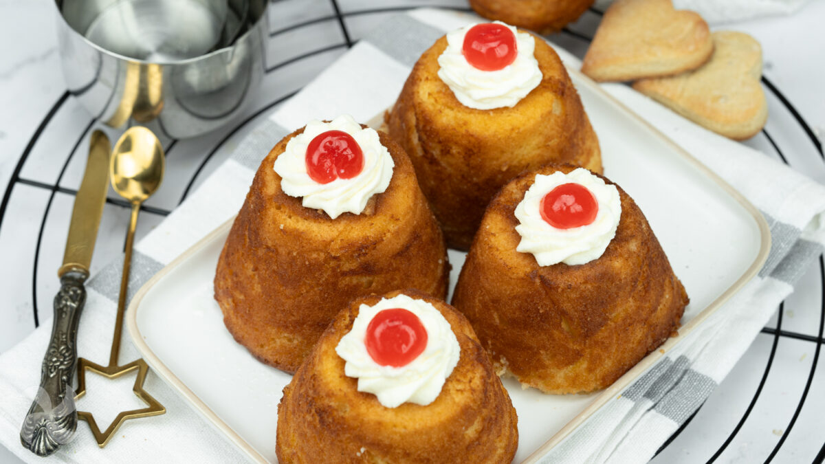 Borrachitos, bizcochos borrachos con almendra