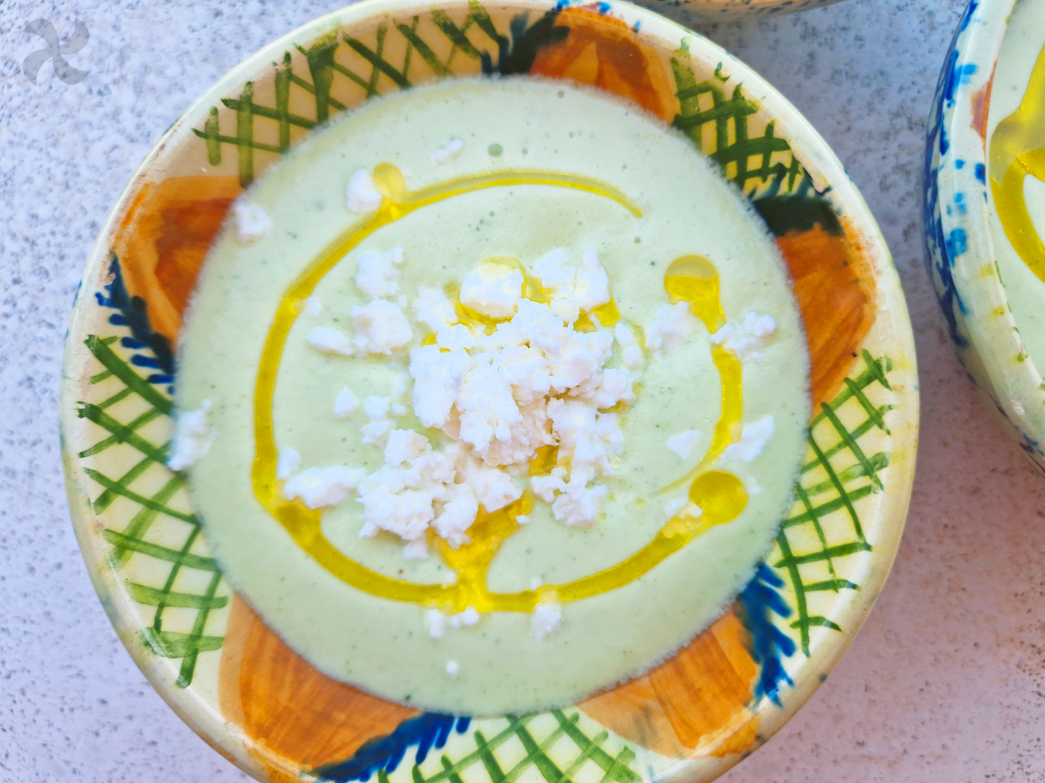 Gazpacho de pepino y queso feta