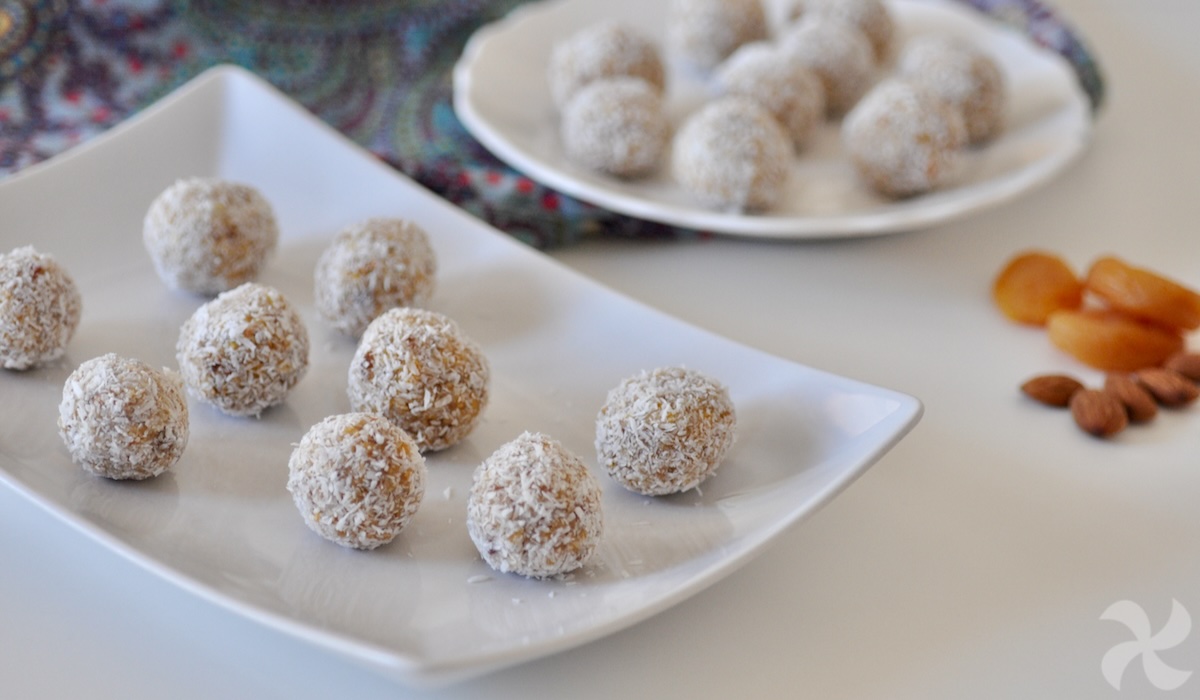 Bolitas de plátano y frutos secos