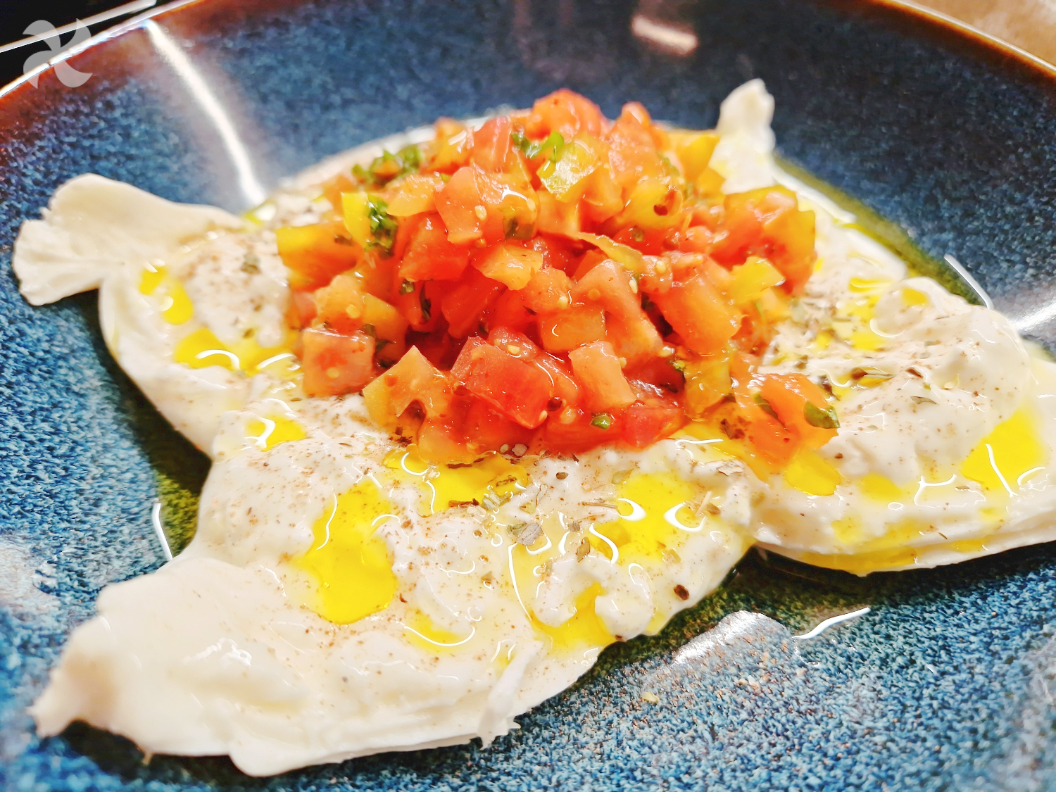 Burrata con tartar de tomate