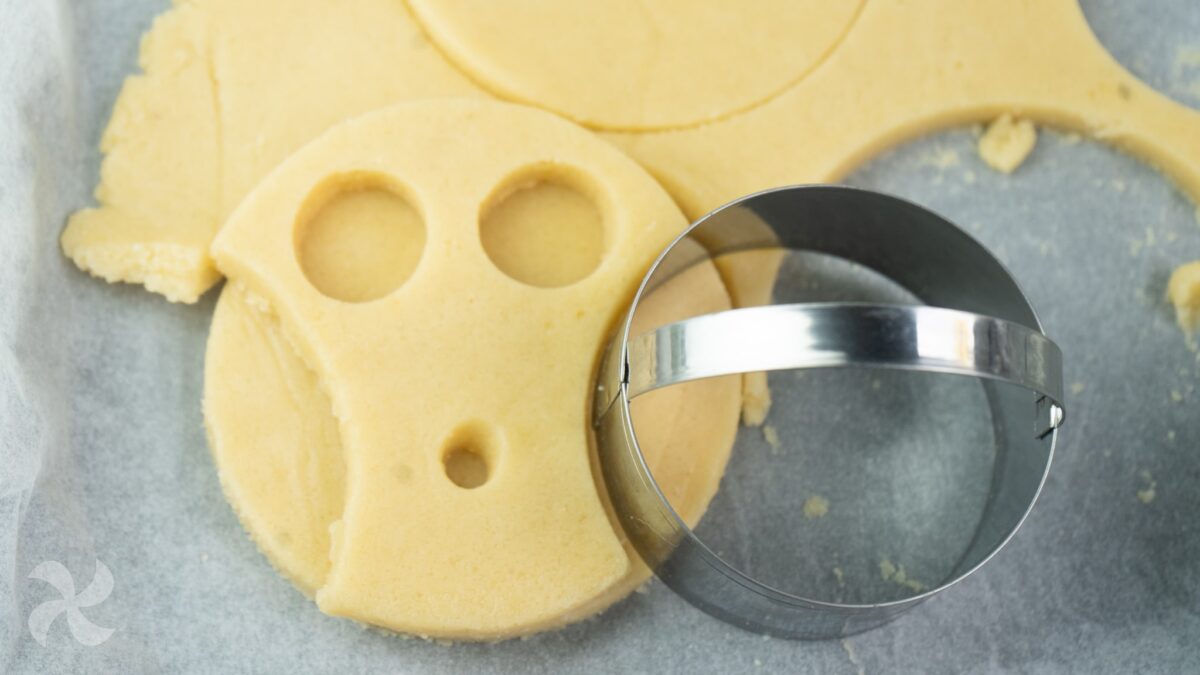 Galletas calavera de almendra y mantequilla