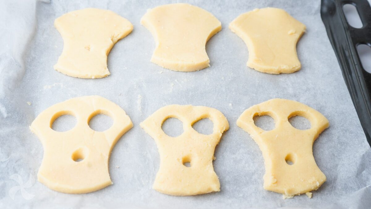Galletas calavera de almendra y mantequilla