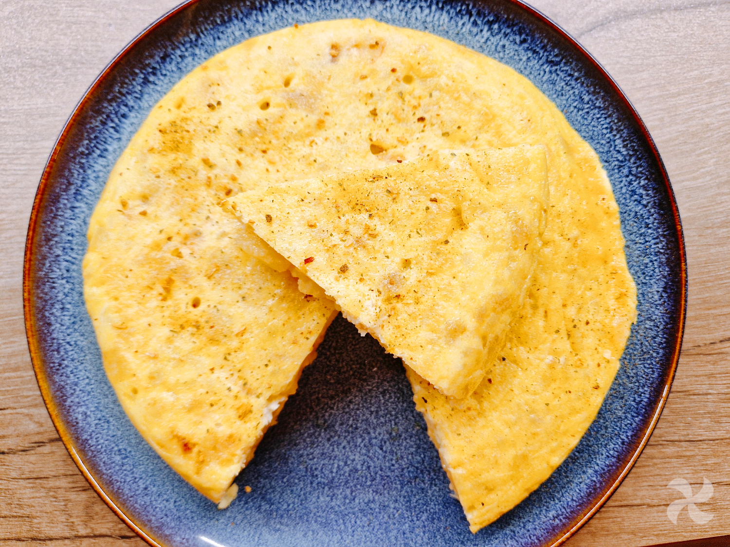 tortilla de patatas con cebolla confitada