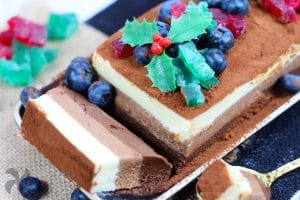 Pastel tres chocolates para Navidad