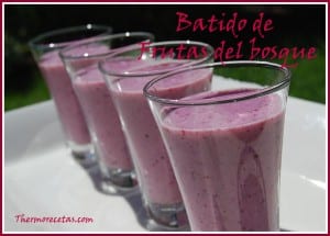 receta facil thermomix batido de frutas del bosque