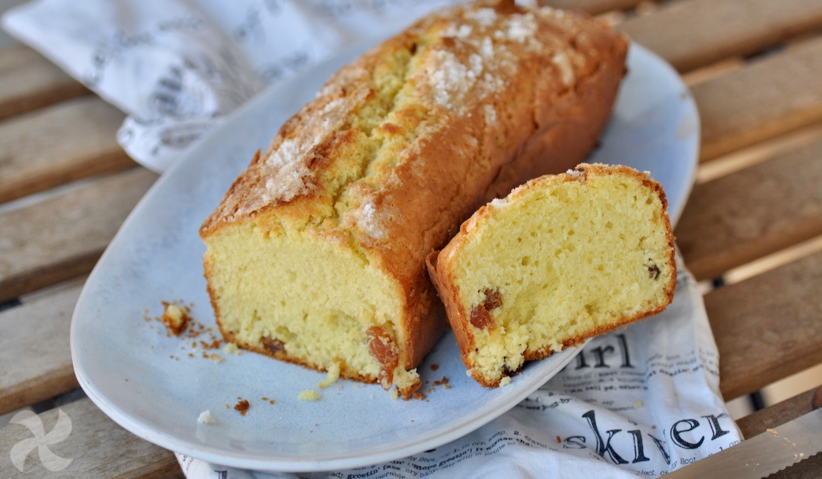 Plumcake de pasas al ron