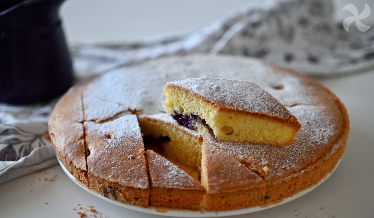 Bizcocho de arándanos y cerezas
