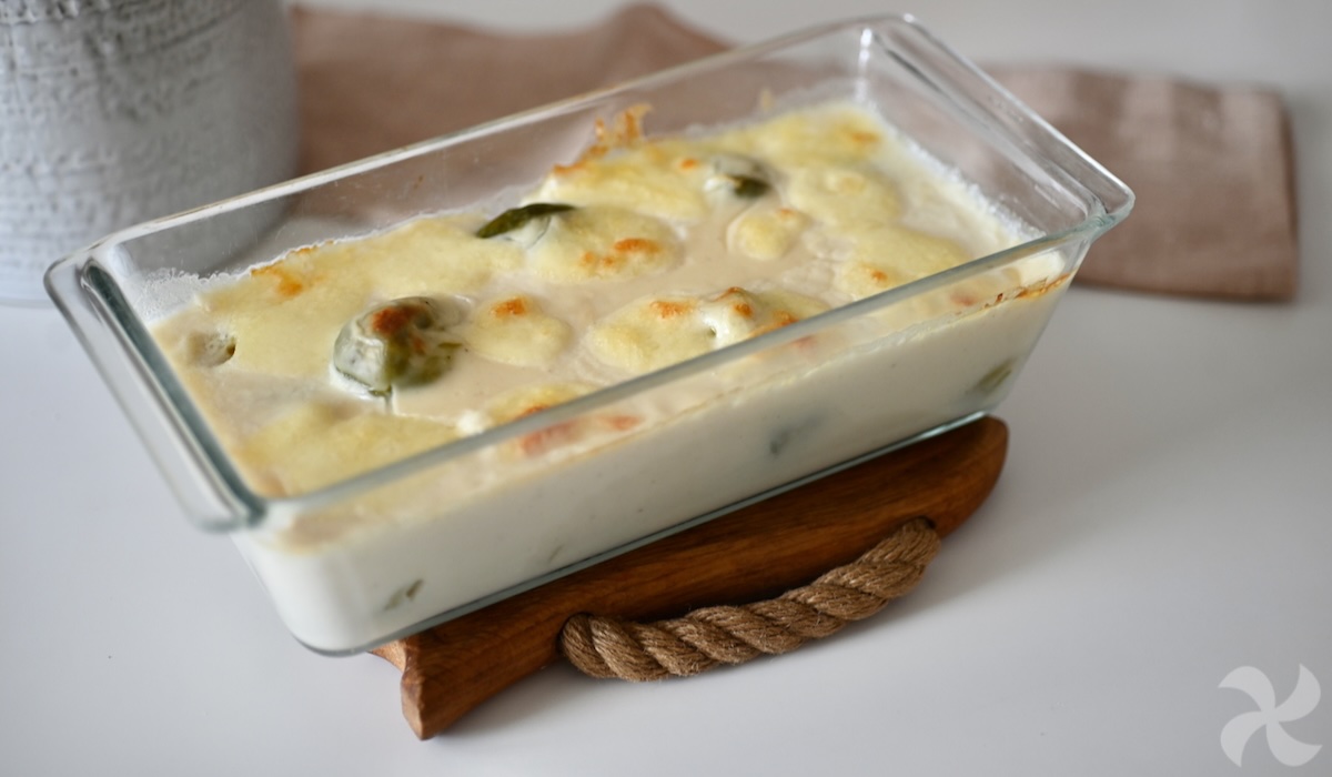 Coles de Bruselas al horno con bechamel y mozzarella