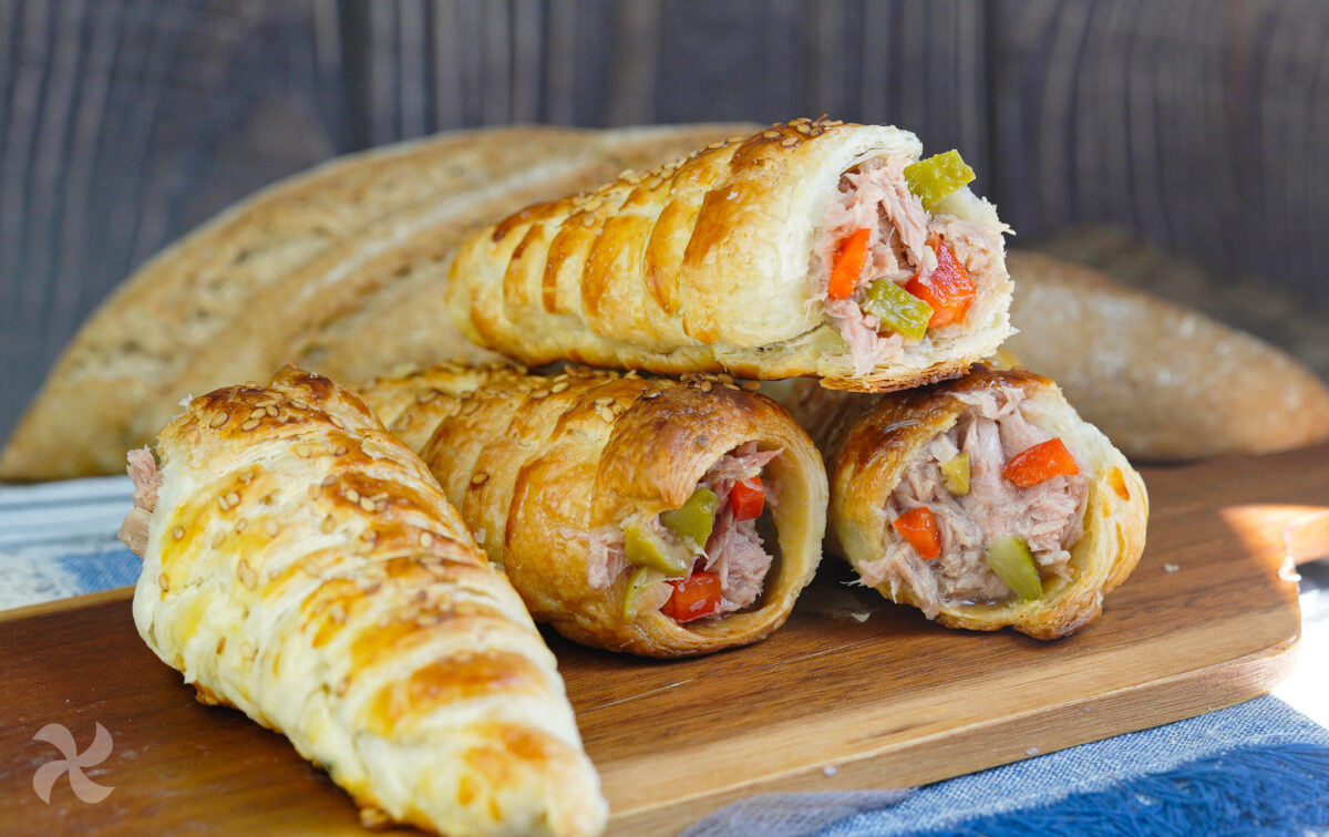 Conos de hojaldre rellenos de atún