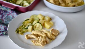 Pollo con guarnición de patata y verdura