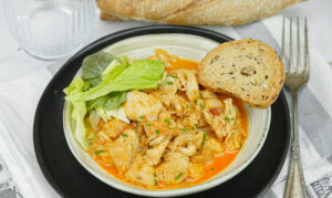 Pollo al curry al estilo tikka masala