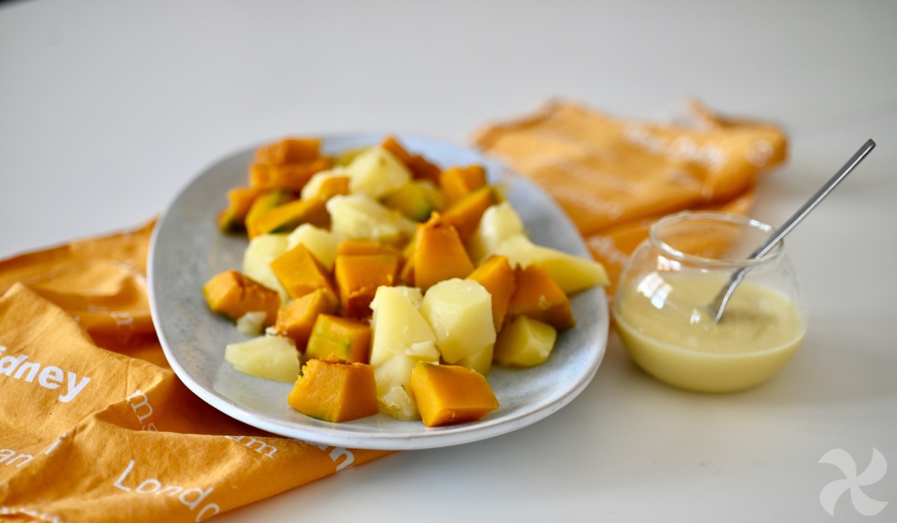 Patatas y calabaza al vapor con salsa de cebolla