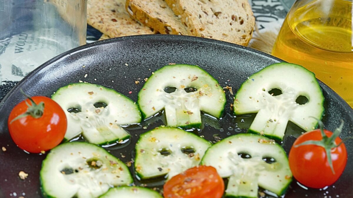 Ensalada de calaveras de pepino