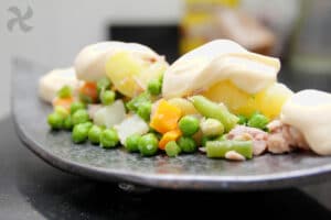 Ensaladilla rusa con mayonesa de manzana