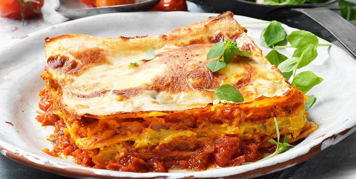 Lasaña de carne gratinada Lasaña de carne gratinada