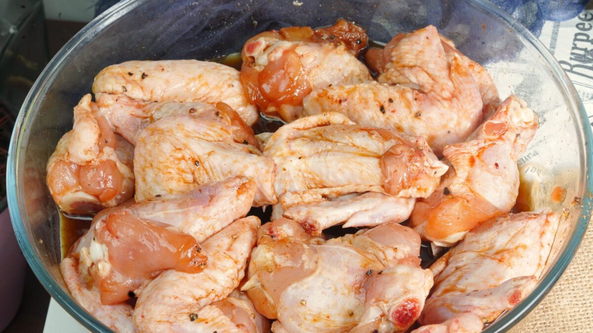 Alitas de pollo a la naranja y marinadas con soja