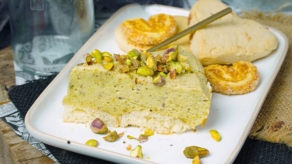 Tarta de queso con crema de pistacho