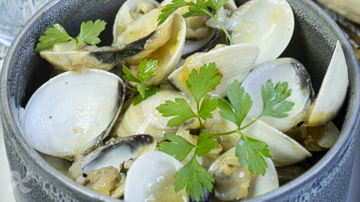 Almejas en salsa de puerro y Pedro Ximénez