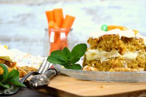 Tarta de zanahoria y piña con crema de queso