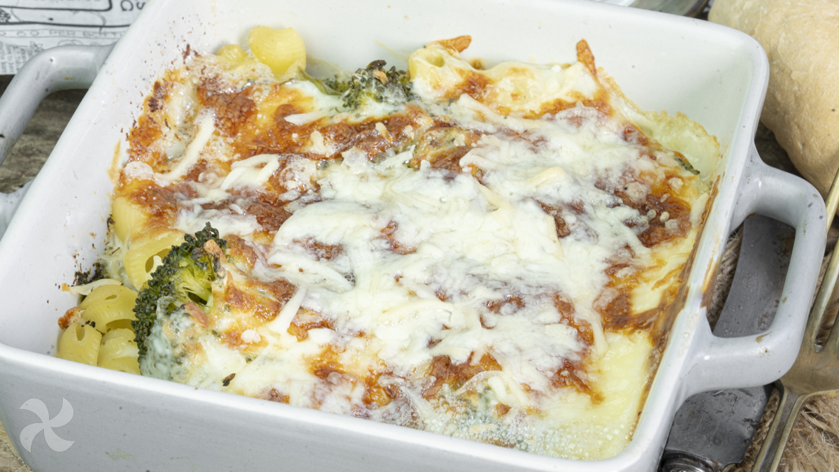 Gratinado de brócoli, pasta y queso azul