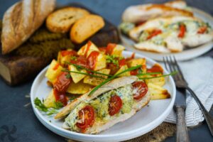 Pechuga rellena de crema de queso y espinacas
