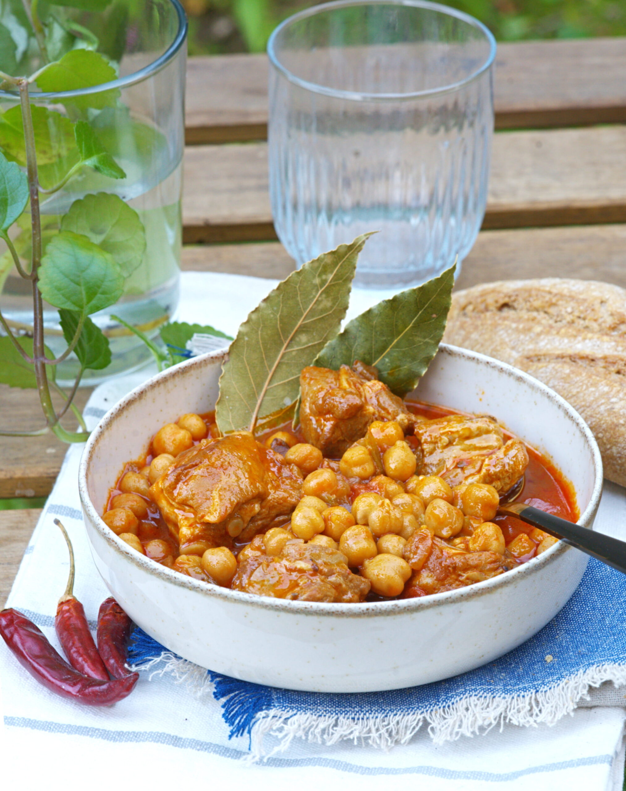 Garbanzos con costilla