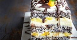 Pan de lamington de piña