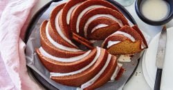 Pastel de especias toddy caliente