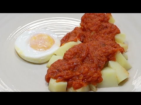 HUEVOS CON PATATAS y salsa de tomate e MONSIEUR CUISINE CONNECT