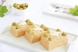 Pasteles de atún y espárragos blancos