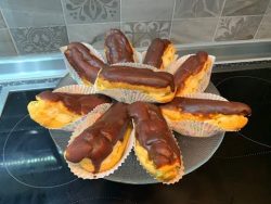 Receta e EKLERAVE Si Të Ëmbëltores Receta e Nënës