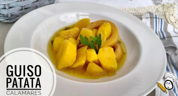 Patatas con Calamares – Receta Casera