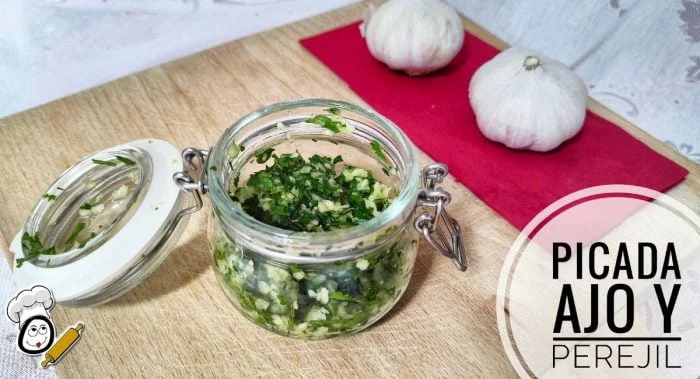 Picada de Ajo y Perejil en Thermomix ®