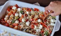 Cereales con queso Feta y verduras