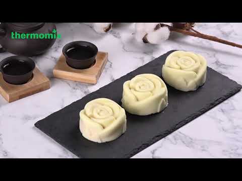 Thermomix® Malaysia Strawberry Ice-cream Mooncake recipe