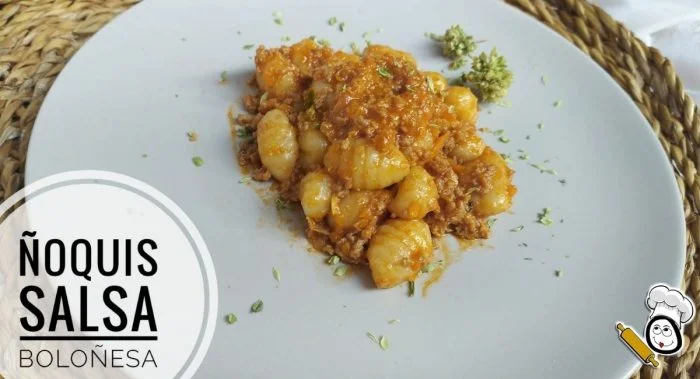 Ñoquis a la Boloñesa con Mambo