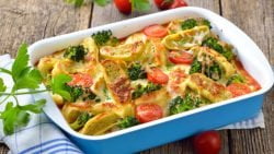 Cazuela picante de brócoli y champiñones, receta original de verduras