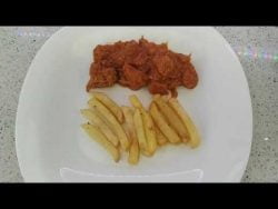 Cocinando carne con tomate en monsieur cuisine.