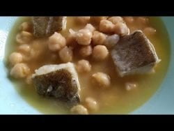 Garbanzos con bacalao,fácil y rico con Thermomix