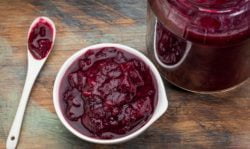 Relish de arándanos, receta de salsa para acompañar pavo y pollo