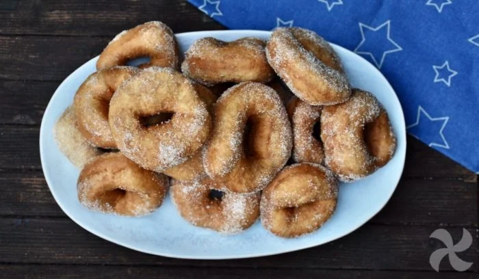 Roscos fritos, con levadura de panadero