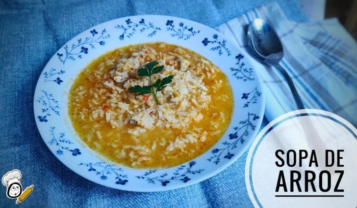 Sopa de Arroz con Pollo en Mambo