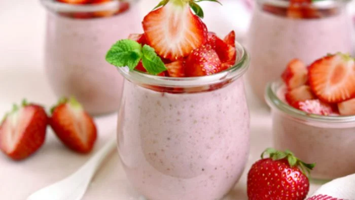Crema de fresas, receta de postre rápido y saludable con solo 3 ingredientes