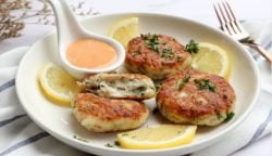 Croquetas de mejillones y gambas, receta de aperitivo o tapa fácil de preparar
